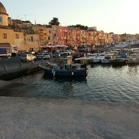 Casa Leila San Leonardo * Procida